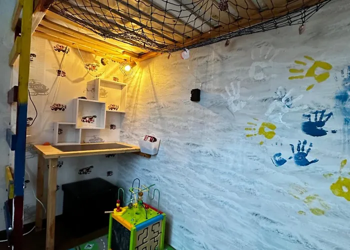 Family Near Kadriorg Swan Pond Apartment