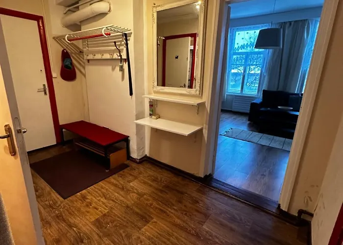 Family Near Kadriorg Swan Pond Apartment Reval